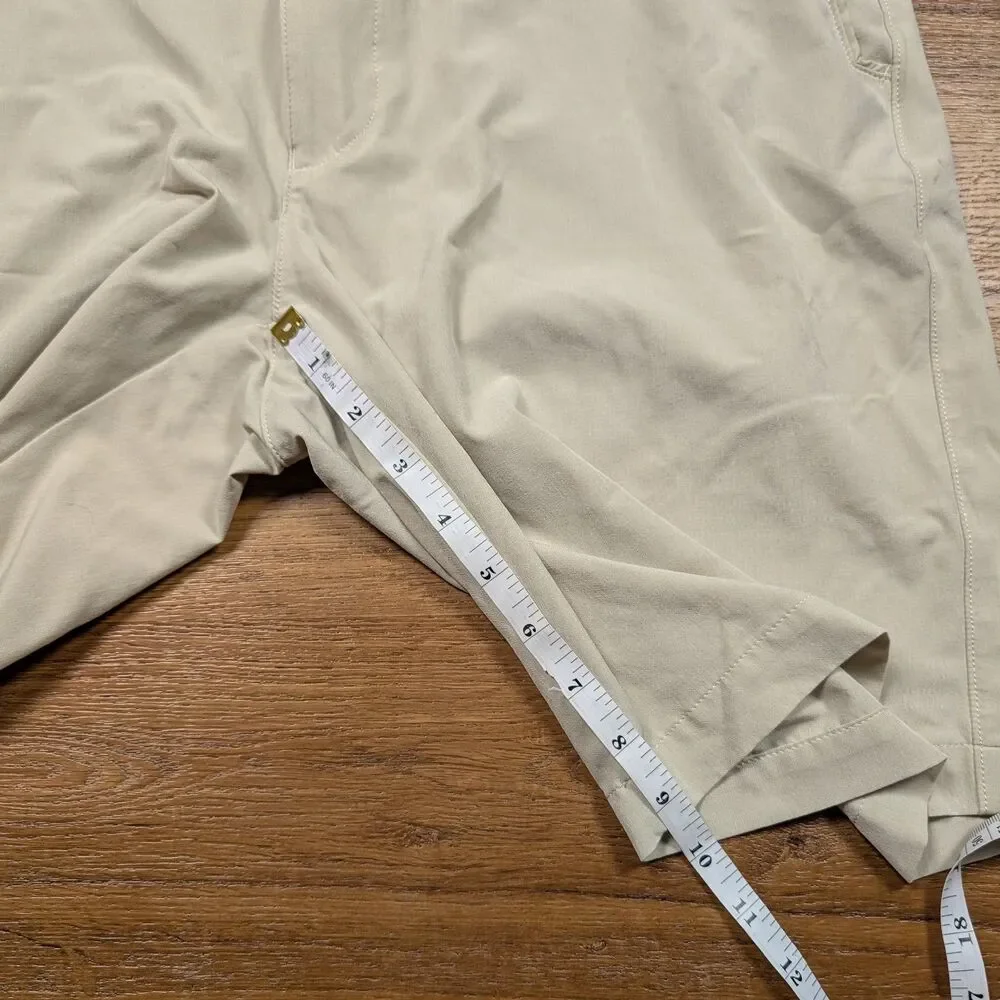 Peter Millar Shackelford Shorts Mens 34 Beige Performance Golf Hybrid Stretch